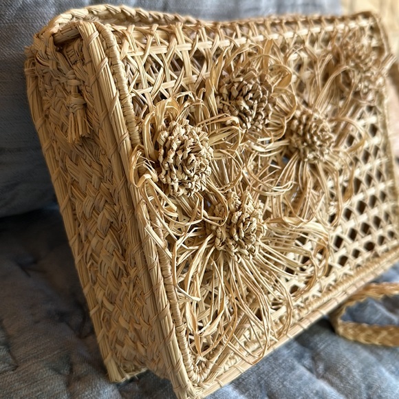 Straw Crossbody Bag - Picture 2 of 3
